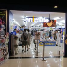ガンダムのフィギュア プラモデルが展示 By クワトロ アニメイト バンコク店 のクチコミ フォートラベル