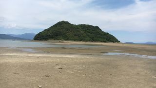 のんびりした空気の流れる亀島