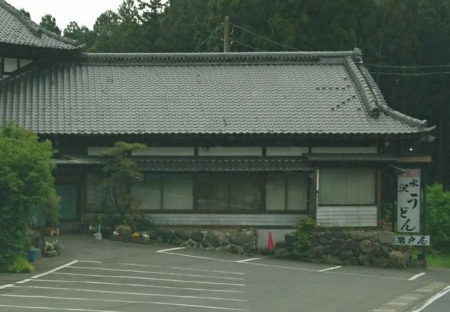 水沢うどん街道の一角にあるお店