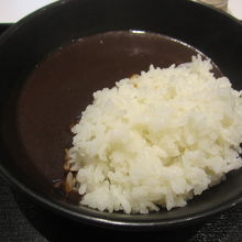 黒カレーをいただきました