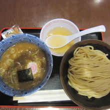 六厘舎さんでつけ麺をいただきました