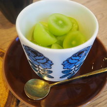 シャインマスカットのチーズケーキ