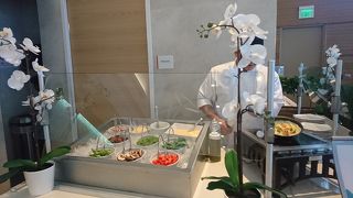 ホテルの朝食クラスのサービス