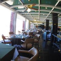 これはホテル内のレストラン。