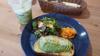 駅からは歩きますが...