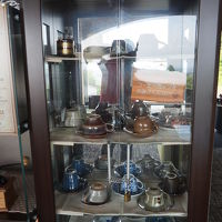 好きなコップでセルフコーヒーできる。