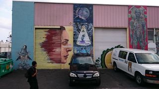 治安が悪い所もあるので注意