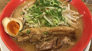 JR御徒町駅北口近くにあります