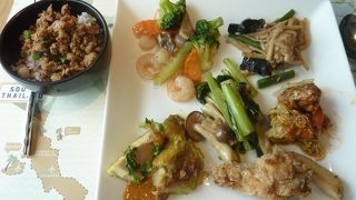 タイ料理のバイキング