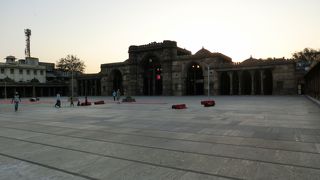 旧市街にあるイスラム教モスク