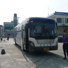 高速バスに乗って出発