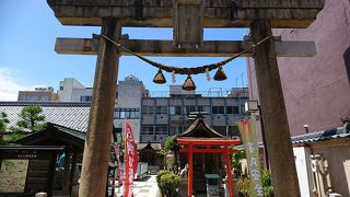 柴田勝家公とお市の方が祀られています!!