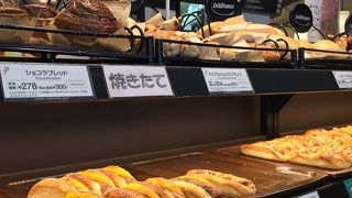 焼きたてもあり