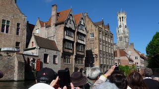 運河から見る歴史地区は最高です