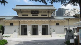 靖国神社神門内右側