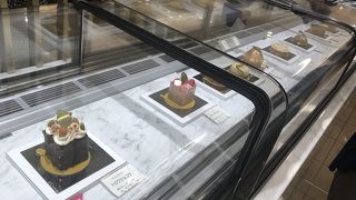 名店がかわるがわるやってくる、新宿の楽しみの一つ！