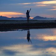 夕陽のきれいな多大浦海水浴場で偶然見たウユニの世界