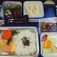 機内食です。