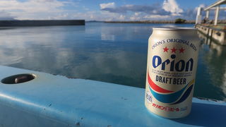 港にあるお土産屋さん