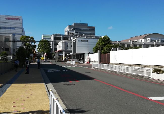 鈴木町駅