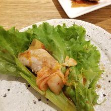 葉っぱにまきまき