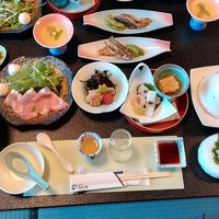 夕食 見た目よりボリュームある