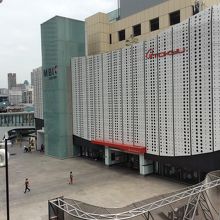 BTSナショナルスタジアム駅ホームから撮影