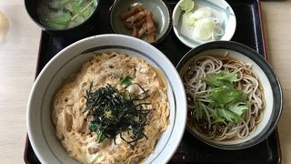 懐かしい感じの蕎麦屋さん