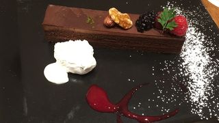 表参道のおしゃれカフェ