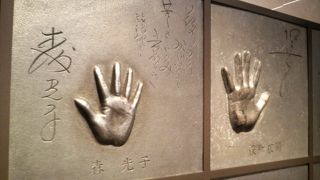 「スターの手形」が日比谷駅からの地下通路に移動してました