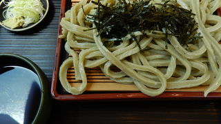 あしたばうどん・そばを味わえる人気店
