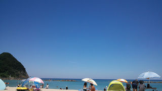 透明度抜群の海水浴場