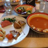 バイキングの夕食です