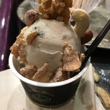 トッピングのナッツも美味しい