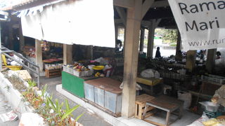 タマンサリを見学したついでにどうぞ。