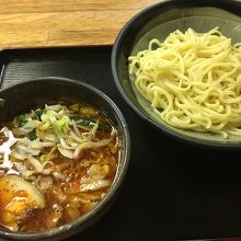 野菜ぴり辛つけ麺