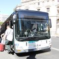 ロワシーバスに、一部 普通の路線バス車両も使われています。