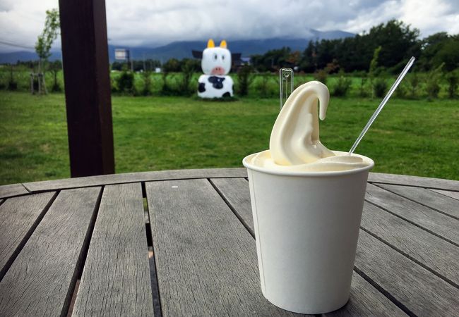 濃厚ソフトクリームとヨーグルトが食べられます