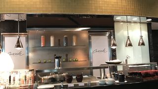 一休で申し込んでブッフェにいきました。