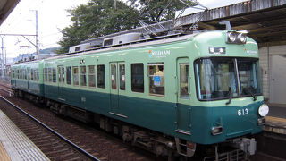 こまめに停車し、便利。