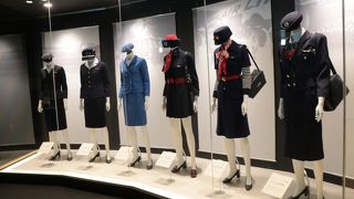 航空会社の歴代制服など