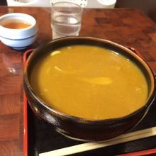 甘あげカレーうどん。あまーいおあげが隠れている。