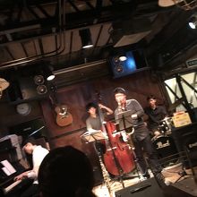 ライブは目の前