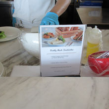 サンドイッチも作成中