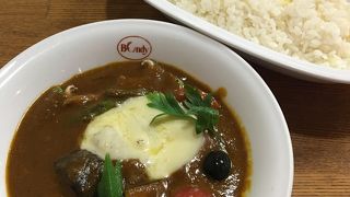 神保町のカレー屋さん