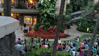 何かとお世話になります。