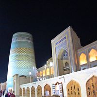 西門から眺めるオリエントスターホテル