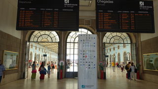 ポルト行きICの始発駅