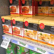 チリクラブとラクサの素。