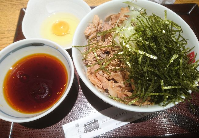 【羽田空港　麺工房】辛肉つけ蕎麦　美味しい